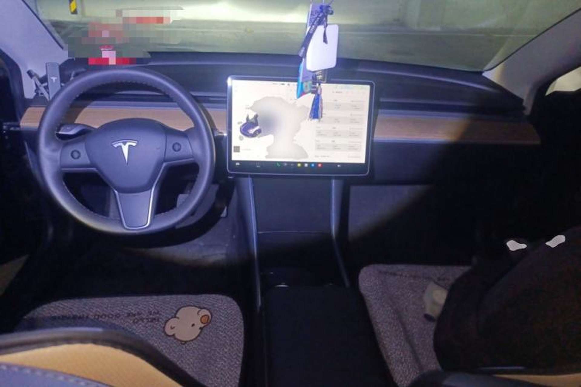 Used Tesla Model 3 2020 Revised Version Standard Range Rear-Wheel Drive – Upgraded Edition Center Console