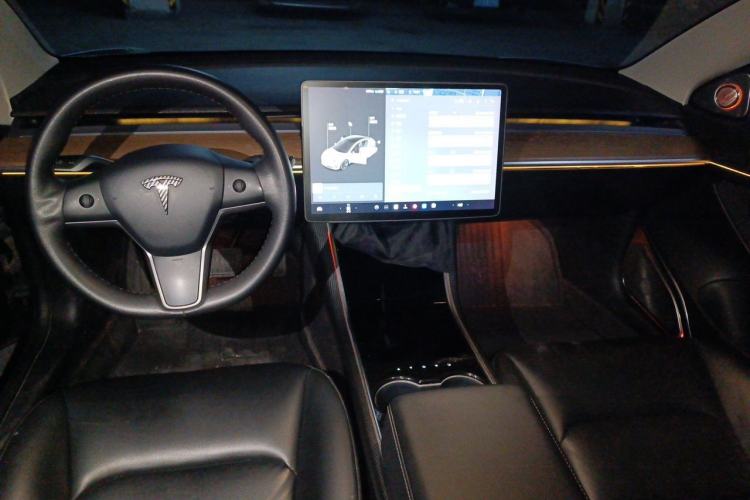 Used Tesla Model 3 2020 Revised Version Standard Range Rear-Wheel Drive – Upgraded Edition Center Console
