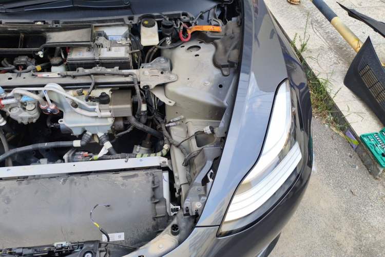 Used Tesla Model 3 2020 Refreshed Version Long-Range Rear-Wheel Drive Engine Bay Left