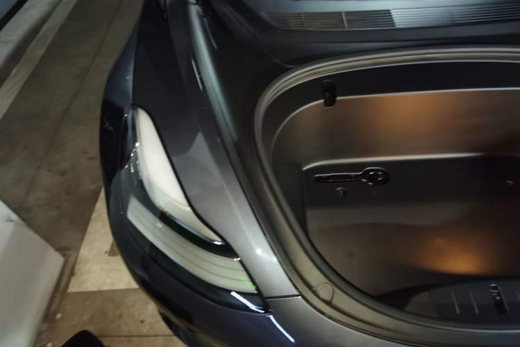Used Tesla Model 3 2020 Revised Version Standard Range Rear-Wheel Drive – Upgraded Edition Engine Bay Right