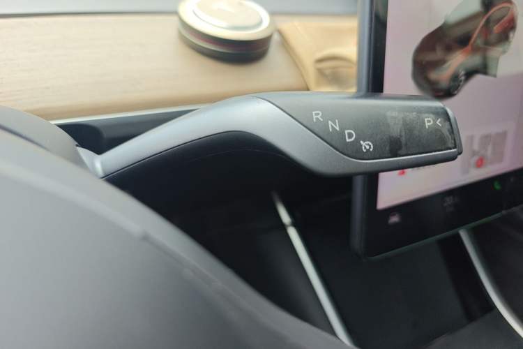 Used Tesla Model 3 2020 Revised Version Standard Range Rear-Wheel Drive – Upgraded Edition Gear Lever
