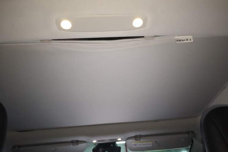 Used Tesla Model 3 2020 Revised Version Standard Range Rear-Wheel Drive – Upgraded Edition Headliner