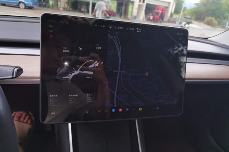 Used Tesla Model 3 2020 Revised Version Standard Range Rear-Wheel Drive – Upgraded Edition Instrument Cluster