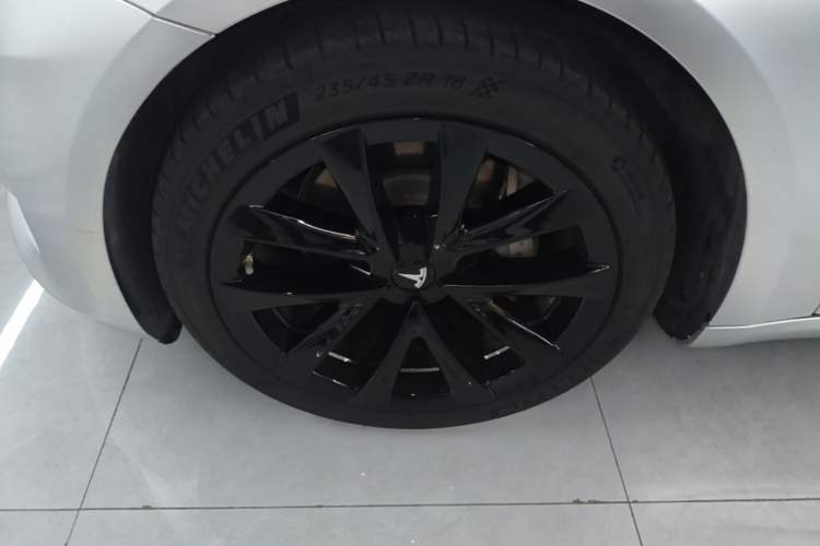 Used Tesla Model 3 2020 Refreshed Version Long-Range Rear-Wheel Drive Left Front Wheel Hub
