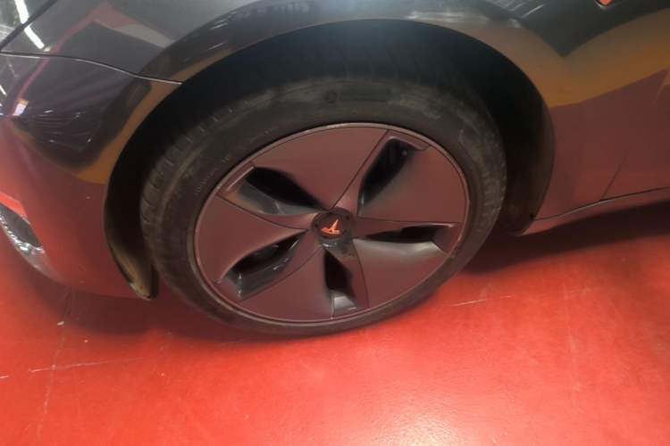 Used Tesla Model 3 2020 Refreshed Version Long-Range Rear-Wheel Drive Left Front Wheel Hub