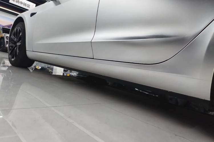 Used Tesla Model 3 2020 Refreshed Version Long-Range Rear-Wheel Drive Left Side Sill