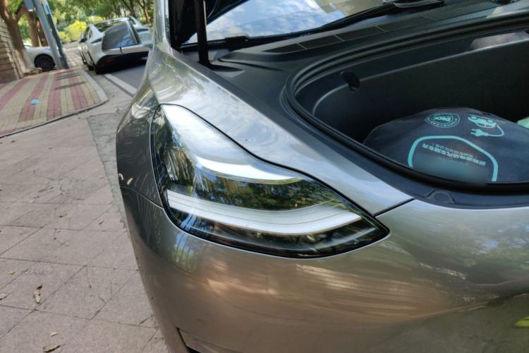 Used Tesla Model 3 2020 Long-Range Rear-Wheel-Drive Version Right Front Headlight