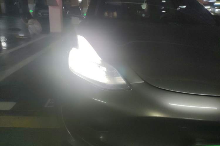 Used Tesla Model 3 2020 Standard Range Rear-Wheel Drive Upgraded Version Right Front Headlight
