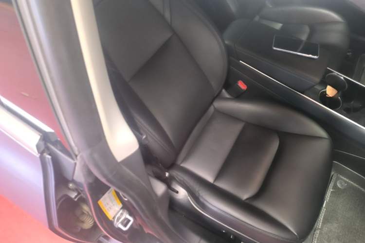 Used Tesla Model 3 2020 Refreshed Version Long-Range Rear-Wheel Drive Right Front Seat