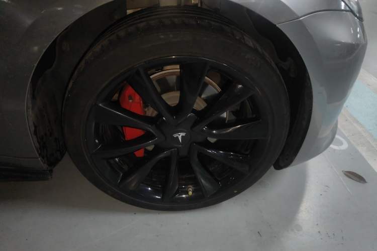 Used Tesla Model 3 2020 Standard Range Rear-Wheel Drive Upgraded Version Right Front Wheel Hub