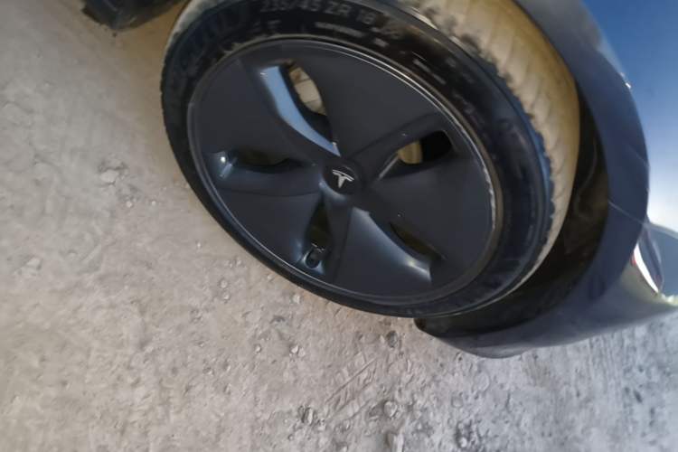 Used Tesla Model 3 2020 Refreshed Version Long-Range Rear-Wheel Drive Right Front Wheel Hub