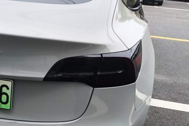 Used Tesla Model 3 2020 Standard Range Rear-Wheel Drive Upgraded Version Right Rear Taillight