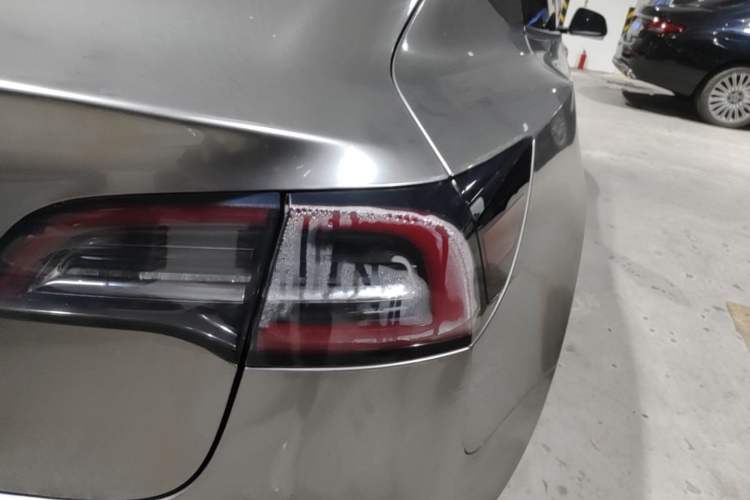Used Tesla Model 3 2020 Standard Range Rear-Wheel Drive Upgraded Version Right Rear Taillight