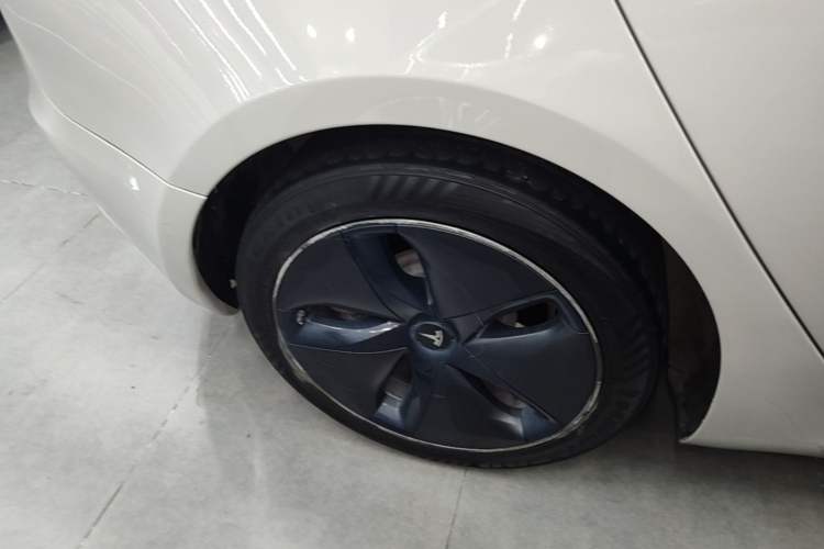 Used Tesla Model 3 2020 Standard Range Rear-Wheel Drive Upgraded Version Right Rear Wheel Hub