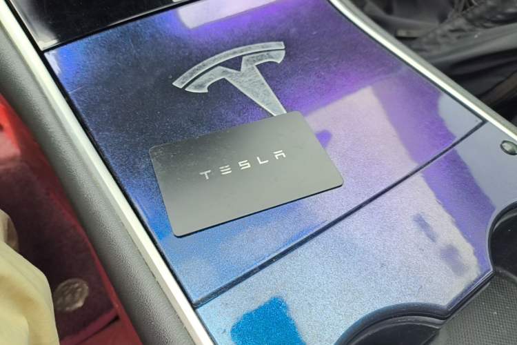 Used Tesla Model 3 2020 Revised Version Standard Range Rear-Wheel Drive – Upgraded Edition Vehicle Key