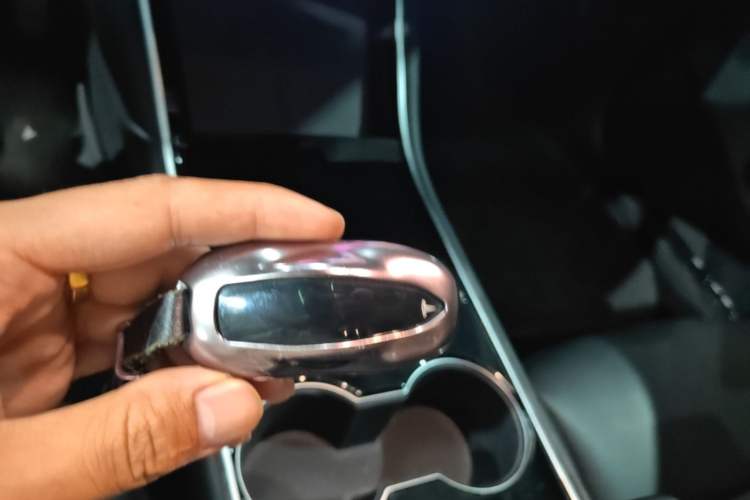 Used Tesla Model 3 2020 Standard Range Rear-Wheel Drive Upgraded Version Vehicle Key