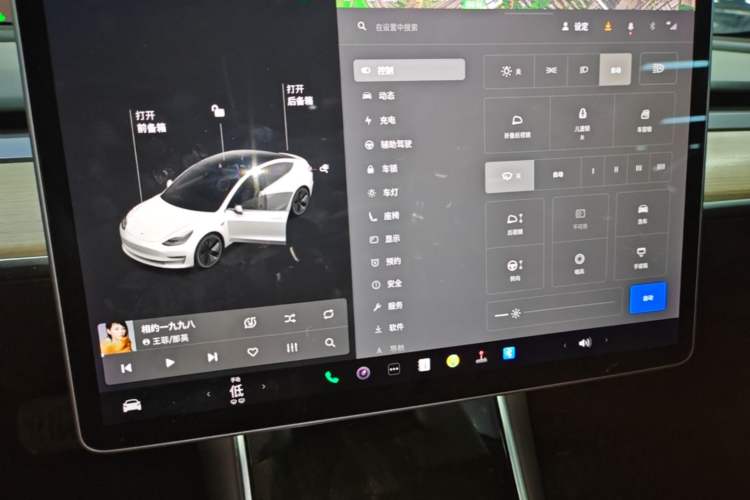 Used Tesla Model 3 2020 Revised Version Standard Range Rear-Wheel Drive – Upgraded Edition Audio And AC Panel