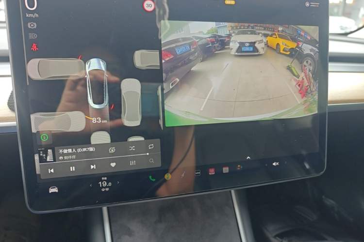 Used Tesla Model 3 2020 Revised Version Standard Range Rear-Wheel Drive – Upgraded Edition Audio And AC Panel