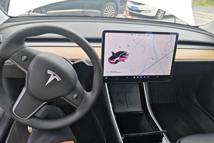 Used Tesla Model 3 2020 Refreshed Version Long-Range Rear-Wheel Drive Center Console
