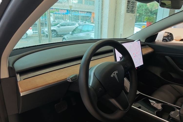 Used Tesla Model 3 2020 Refreshed Version Long-Range Rear-Wheel Drive Center Console