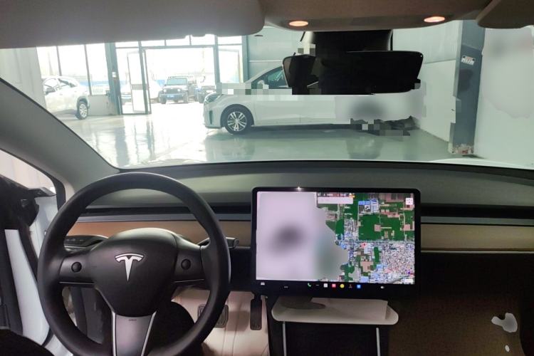 Used Tesla Model 3 2020 Revised Version Standard Range Rear-Wheel Drive – Upgraded Edition Center Console