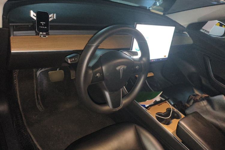 Used Tesla Model 3 2020 Refreshed Version Long-Range Rear-Wheel Drive Center Console