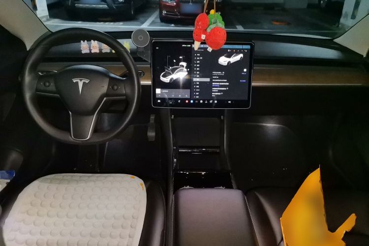 Used Tesla Model 3 2020 Refreshed Version Long-Range Rear-Wheel Drive Center Console