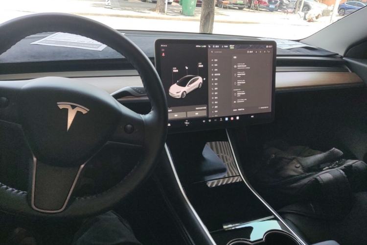 Used Tesla Model 3 2020 Refreshed Version Long-Range Rear-Wheel Drive Center Console