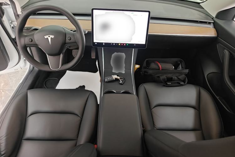 Used Tesla Model 3 2020 Revised Version Standard Range Rear-Wheel Drive – Upgraded Edition Center Console