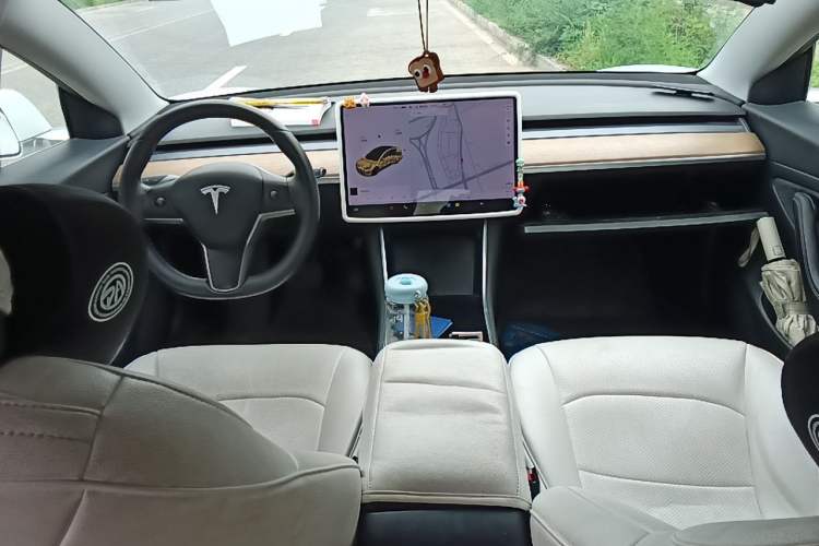 Used Tesla Model 3 2020 Refreshed Version Long-Range Rear-Wheel Drive Center Console
