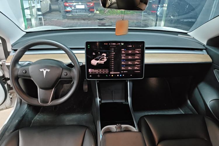 Used Tesla Model 3 2020 Refreshed Version Long-Range Rear-Wheel Drive Center Console