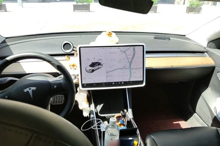 Used Tesla Model 3 2020 Refreshed Version Long-Range Rear-Wheel Drive Center Console
