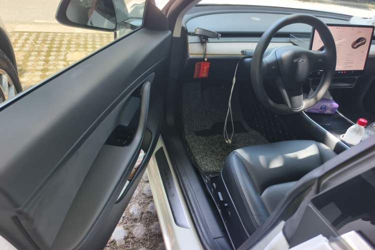 Used Tesla Model 3 2020 Revised Version Standard Range Rear-Wheel Drive – Upgraded Edition Driver Seat