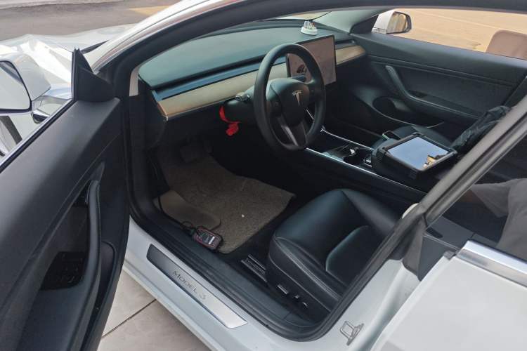 Used Tesla Model 3 2020 Revised Version Standard Range Rear-Wheel Drive – Upgraded Edition Driver Seat