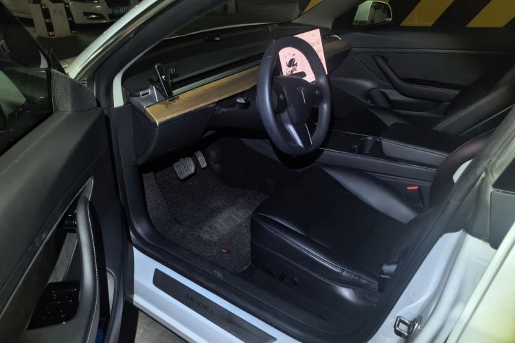 Used Tesla Model 3 2020 Revised Version Standard Range Rear-Wheel Drive – Upgraded Edition Driver Seat