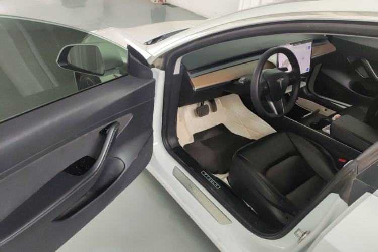 Used Tesla Model 3 2020 Revised Version Standard Range Rear-Wheel Drive – Upgraded Edition Driver Seat
