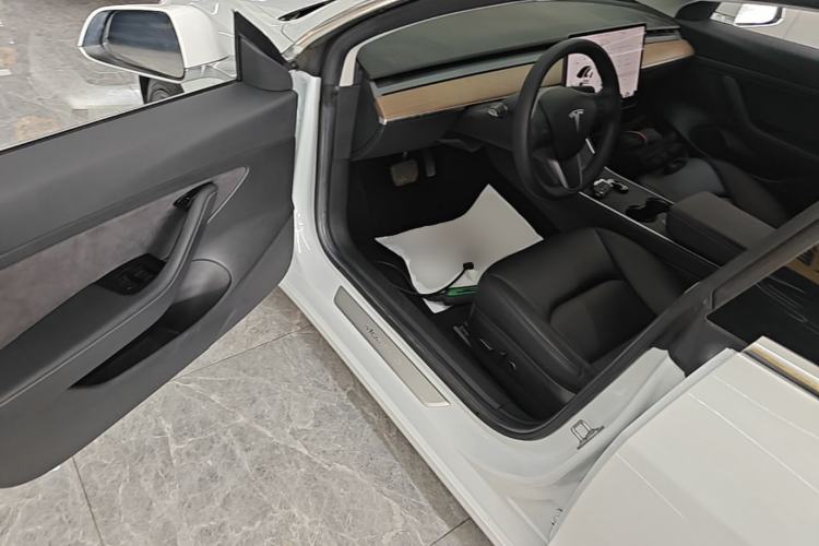 Used Tesla Model 3 2020 Revised Version Standard Range Rear-Wheel Drive – Upgraded Edition Driver Seat