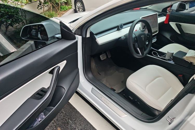 Used Tesla Model 3 2020 Revised Version Standard Range Rear-Wheel Drive – Upgraded Edition Driver Seat