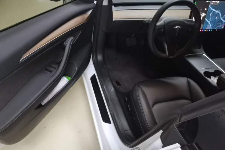 Used Tesla Model 3 2020 Revised Version Standard Range Rear-Wheel Drive – Upgraded Edition Driver Seat