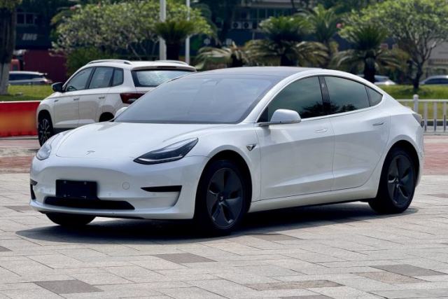 Ojetý Tesla Model 3 2020 Revised Version Standard Range Rear-Wheel Drive – Upgraded Edition