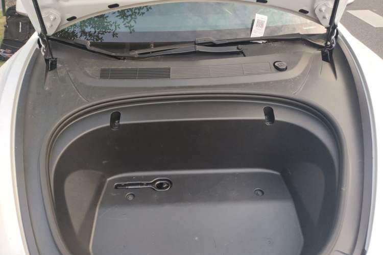 Used Tesla Model 3 2020 Refreshed Version Long-Range Rear-Wheel Drive Engine Bay