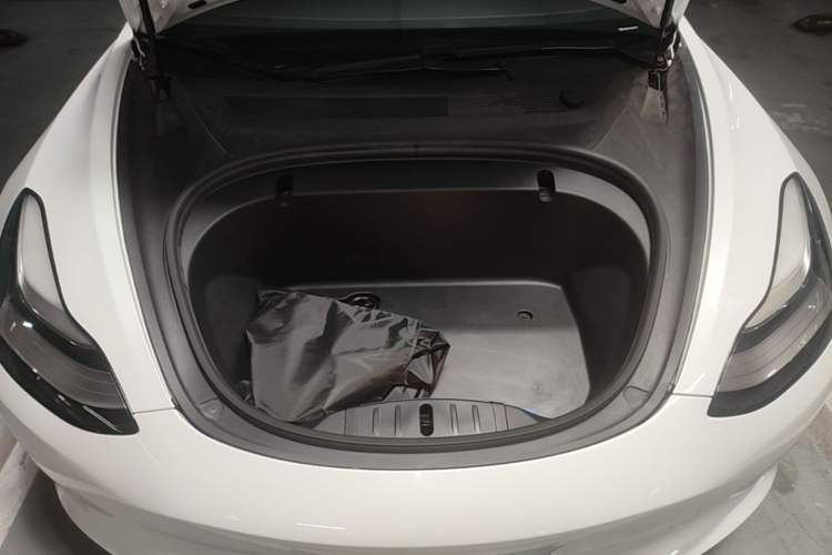 Used Tesla Model 3 2020 Refreshed Version Long-Range Rear-Wheel Drive Engine Bay