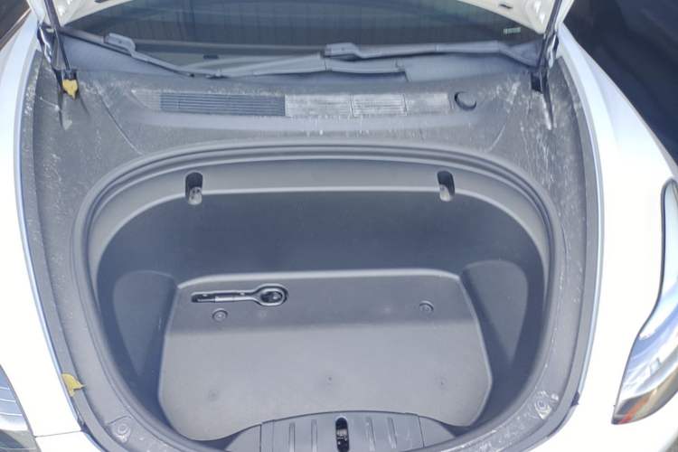 Used Tesla Model 3 2020 Revised Version Standard Range Rear-Wheel Drive – Upgraded Edition Engine Bay