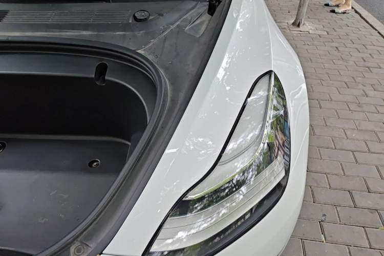 Used Tesla Model 3 2020 Revised Version Standard Range Rear-Wheel Drive – Upgraded Edition Engine Bay Left