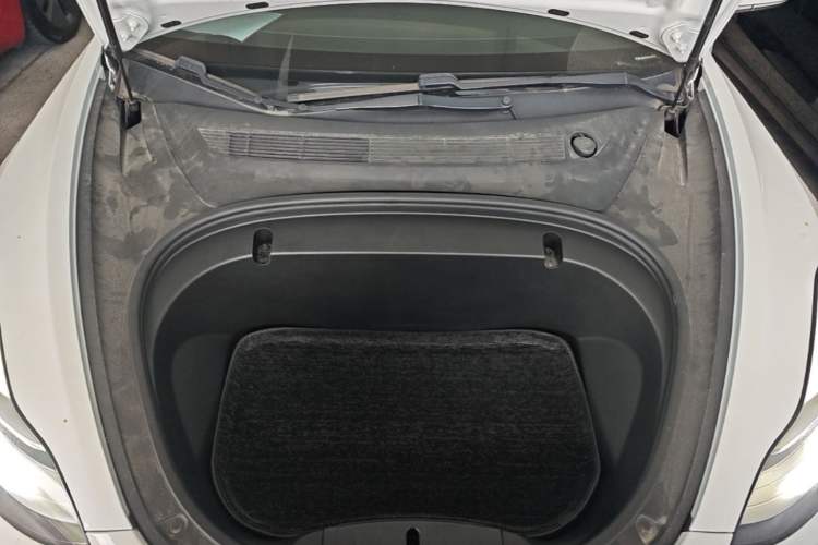 Used Tesla Model 3 2020 Revised Version Standard Range Rear-Wheel Drive – Upgraded Edition Engine Bay