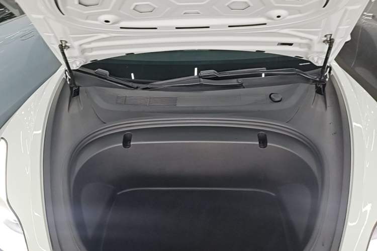 Used Tesla Model 3 2020 Revised Version Standard Range Rear-Wheel Drive – Upgraded Edition Engine Bay