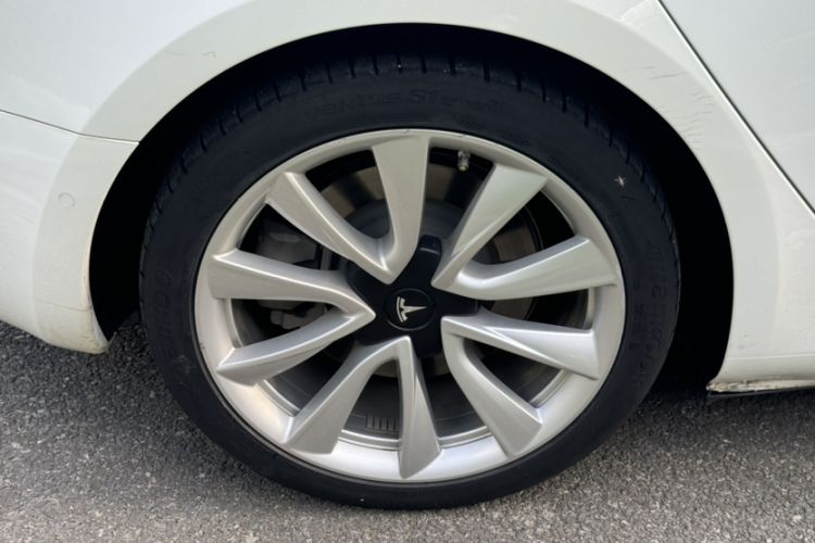 Used Tesla Model 3 2020 Refreshed Version Long-Range Rear-Wheel Drive Exterior 2