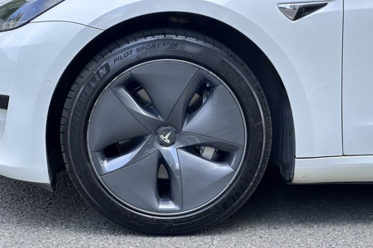 Used Tesla Model 3 2020 Revised Version Standard Range Rear-Wheel Drive – Upgraded Edition Exterior 3