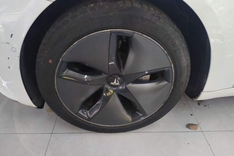 Used Tesla Model 3 2020 Refreshed Version Long-Range Rear-Wheel Drive Exterior 4
