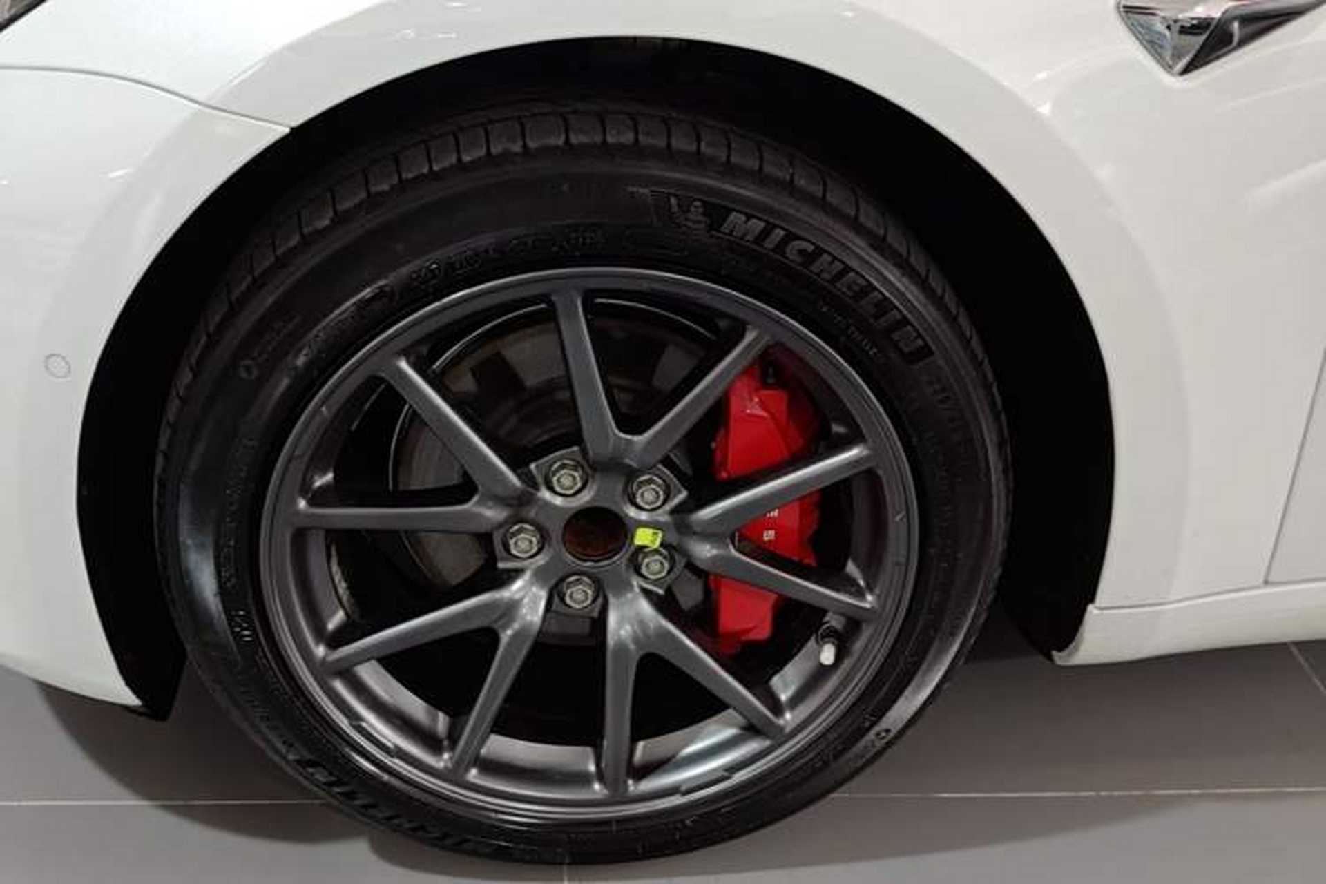 Used Tesla Model 3 2020 Refreshed Version Long-Range Rear-Wheel Drive Exterior 4